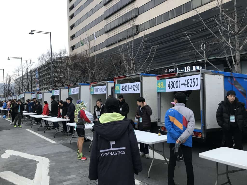 seoul marathon - bag check