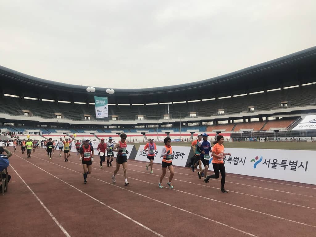 seoul marathon - running to finish line