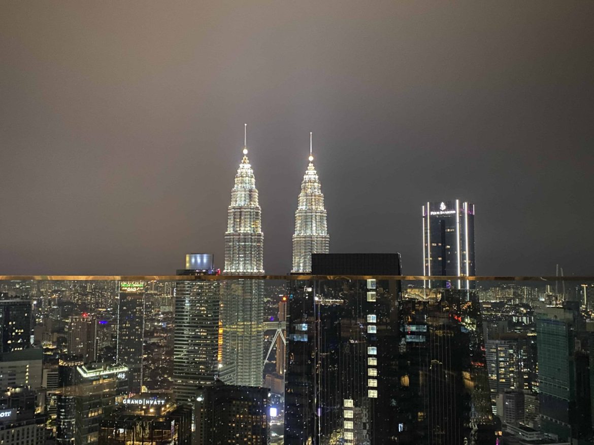 Horizon Grill at Banyan Tree. Twin Towers.